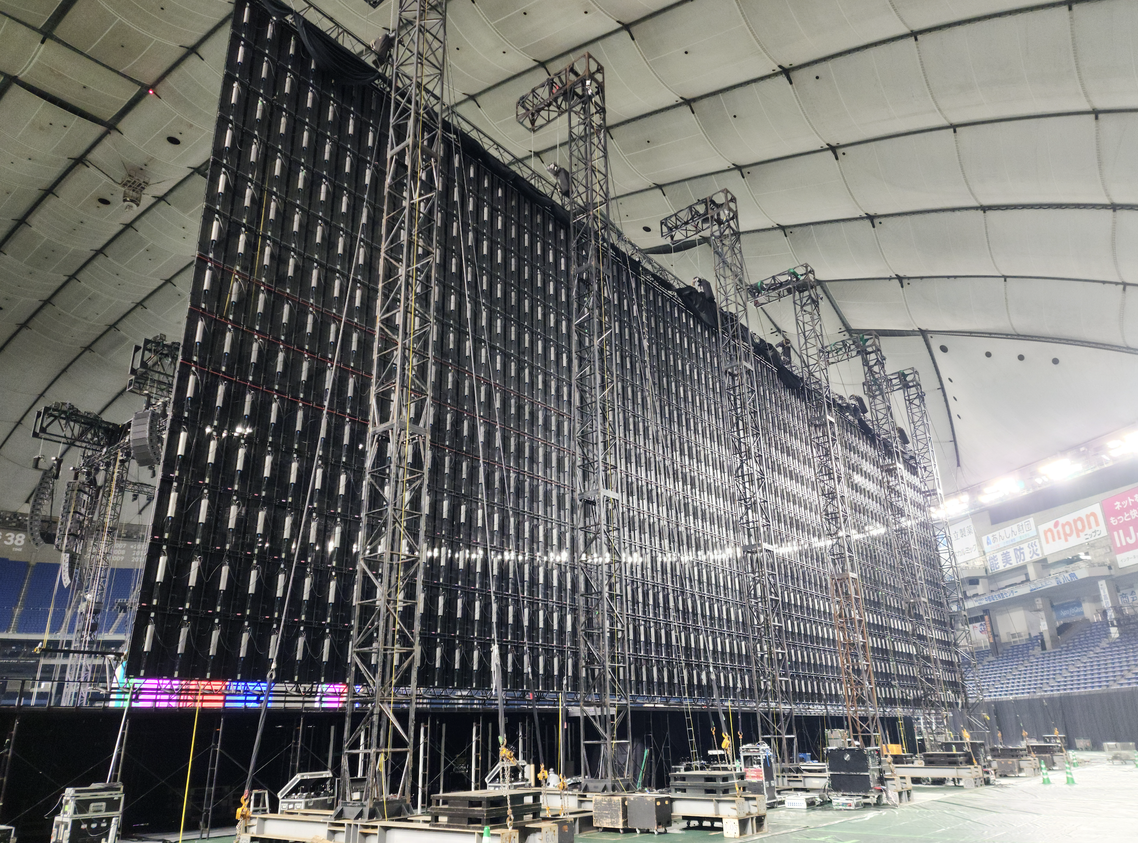 BOJ Large Scale LED Installation